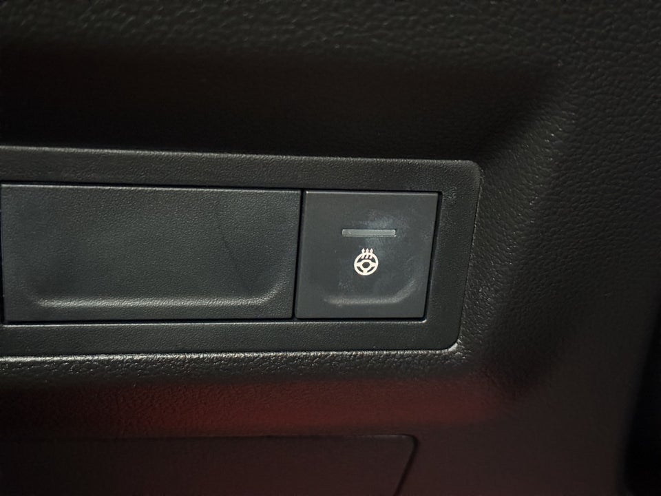 Renault Captur 1,6 E-Tech Intens 5d