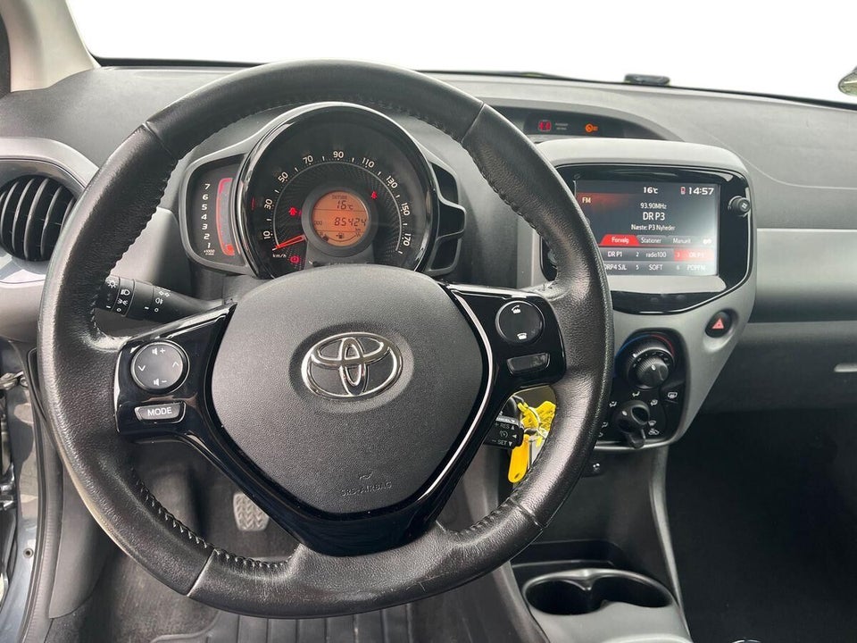 Toyota Aygo 1,0 VVT-i x-plore 5d