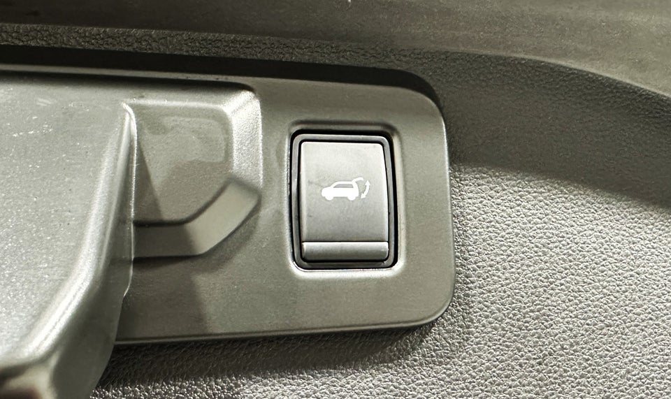 Renault Scenic E-Tech 87 Iconic 5d