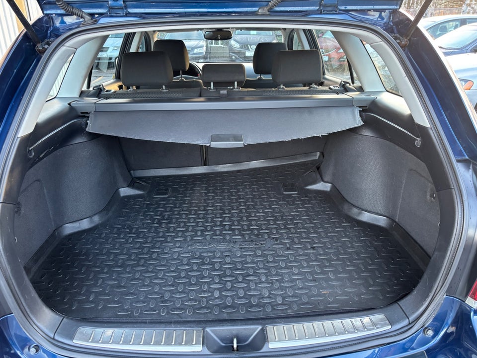 Toyota Avensis 2,4 Sol stc. aut. 5d