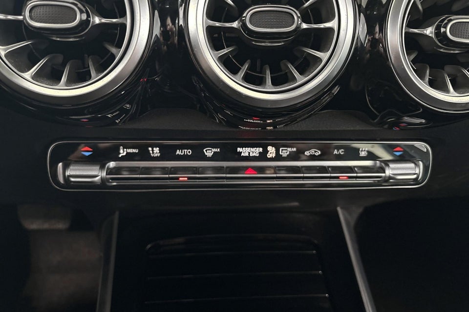 Mercedes EQB350 4Matic 7prs 5d