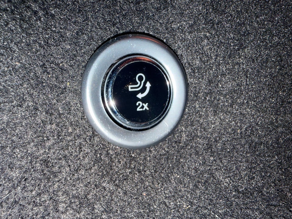 Ford C-MAX 1,0 SCTi 125 Titanium+ 5d