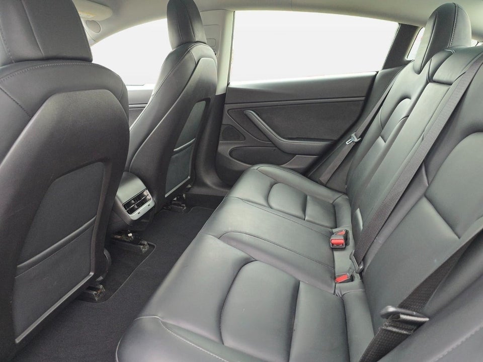 Tesla Model 3 Long Range AWD 4d