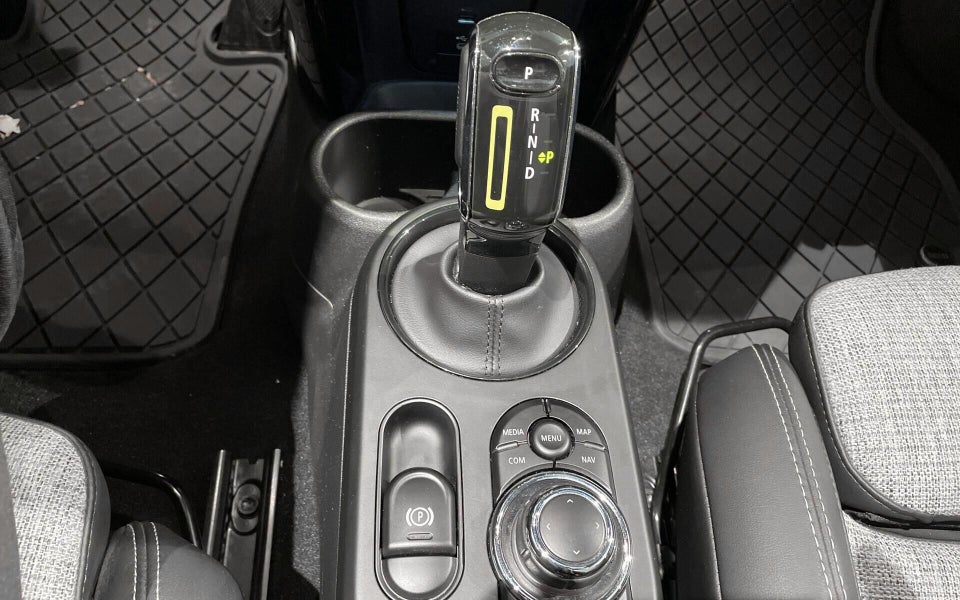 MINI Cooper SE Collection 3d