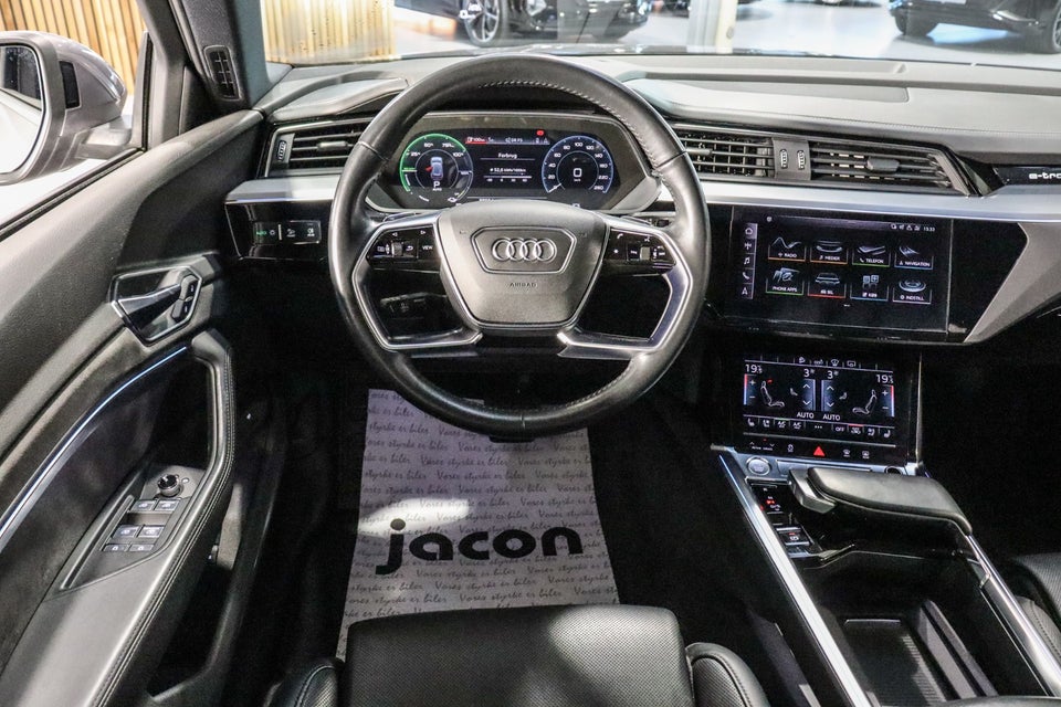 Audi e-tron 55 quattro 5d
