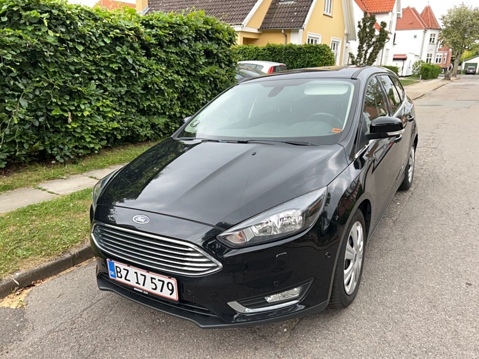 Ford Focus 1,0 EcoBoost Titanium stc. 5d
