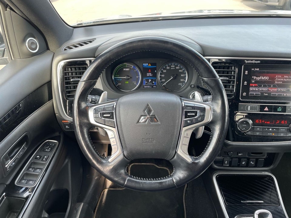 Mitsubishi Outlander 2,4 PHEV Instyle CVT 4WD 5d