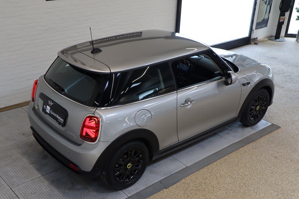 MINI Cooper SE Classic Trim 3d