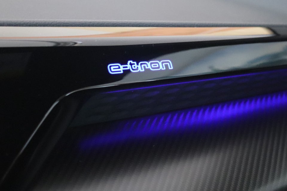 Audi e-tron GT quattro 4d