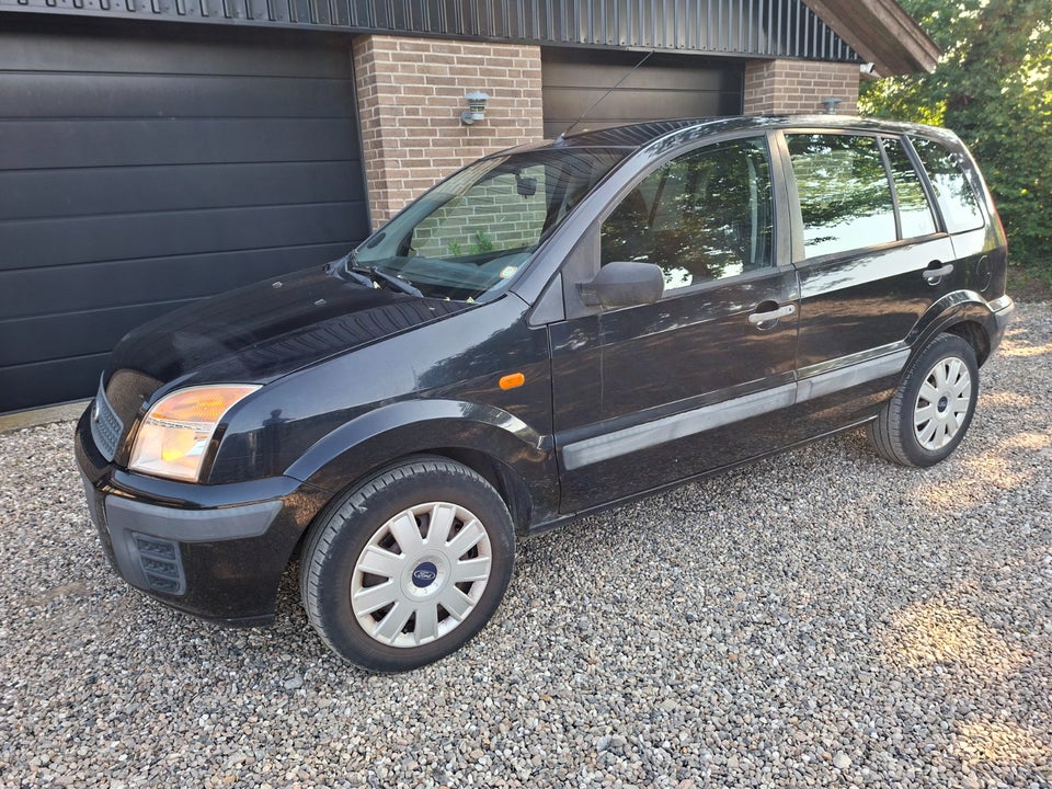 Ford Fusion 1,4 Elegance 5d