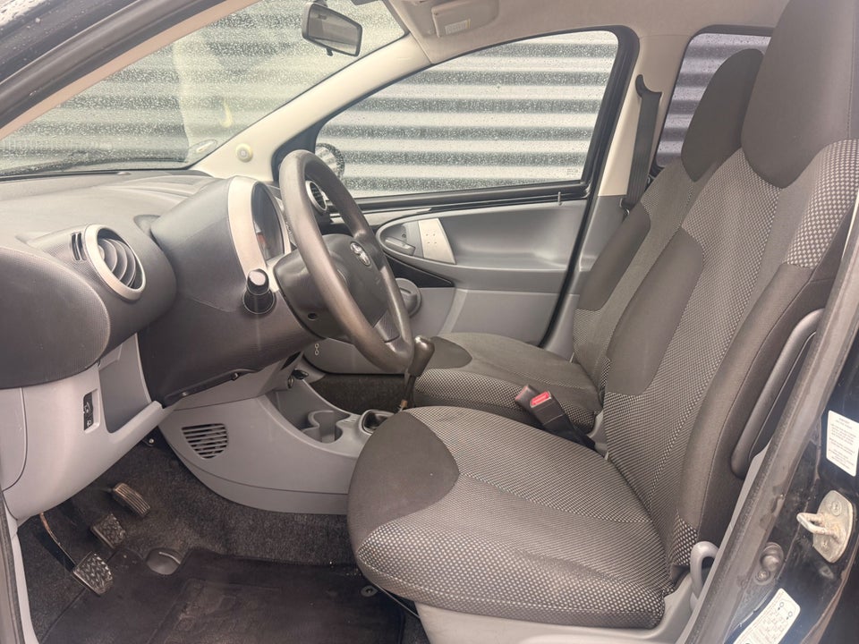 Toyota Aygo 1,0 Plus 5d