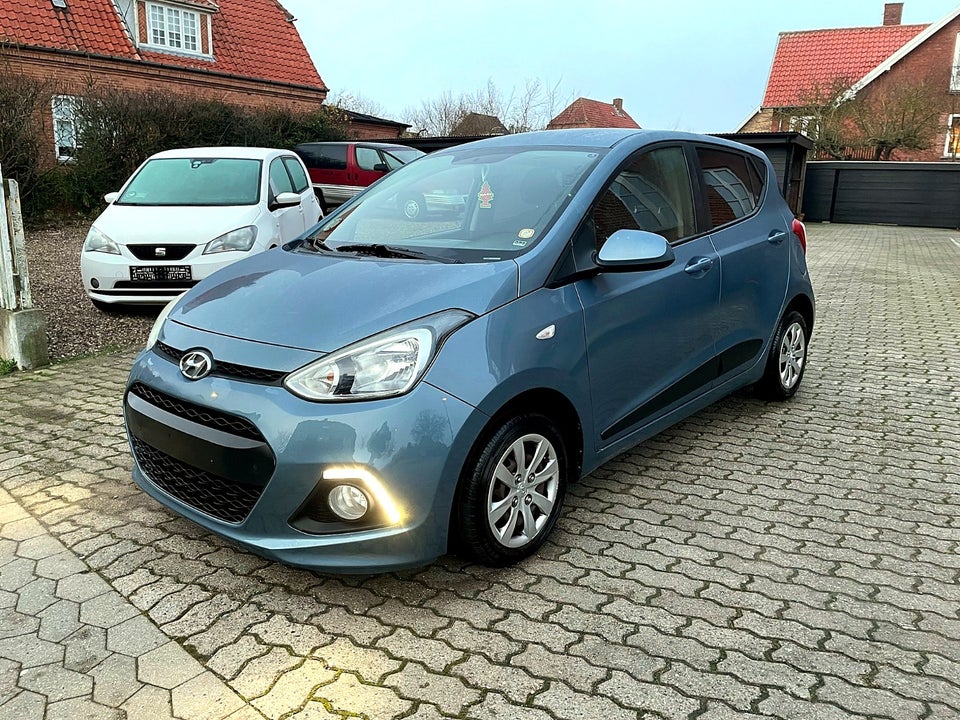 Hyundai i10 1,0 EM-Edition Eco 5d
