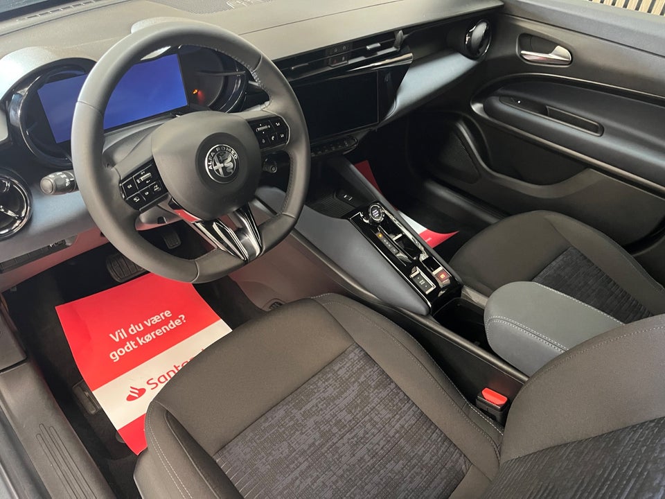 Alfa Romeo Junior Elettrica Core 5d