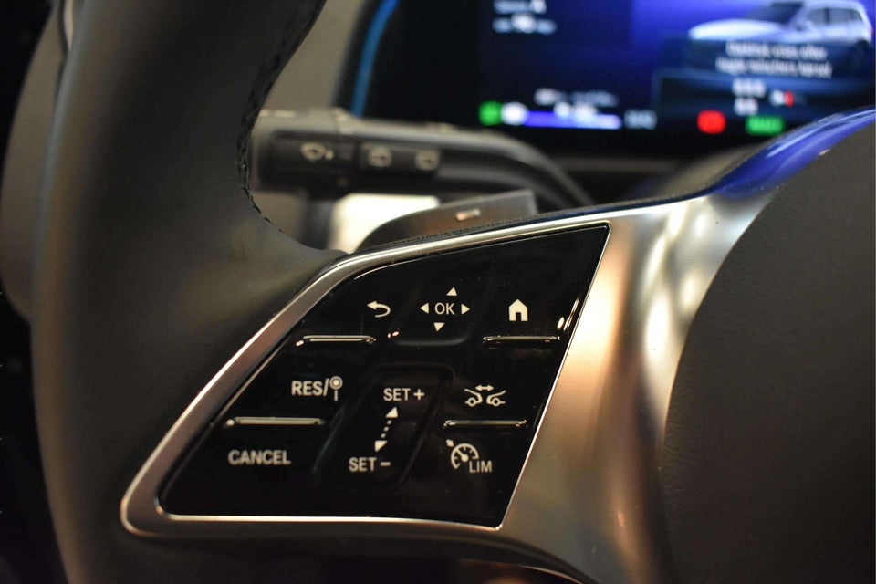 Mercedes EQB300 Progressive 4Matic 7prs 5d