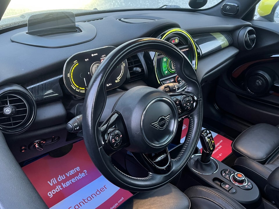 MINI Cooper SE Yours 3d