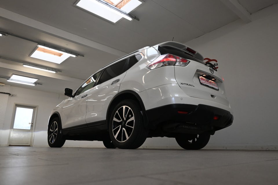 Nissan X-Trail 1,6 Dig-T 163 Tekna 5d