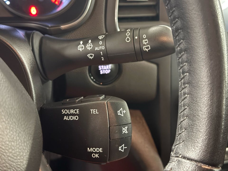 Renault Megane IV 1,3 TCe 140 Limited Sport Tourer 5d