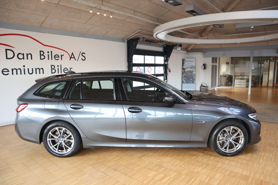 BMW 330e 2,0 Touring Sport Line aut. 5d