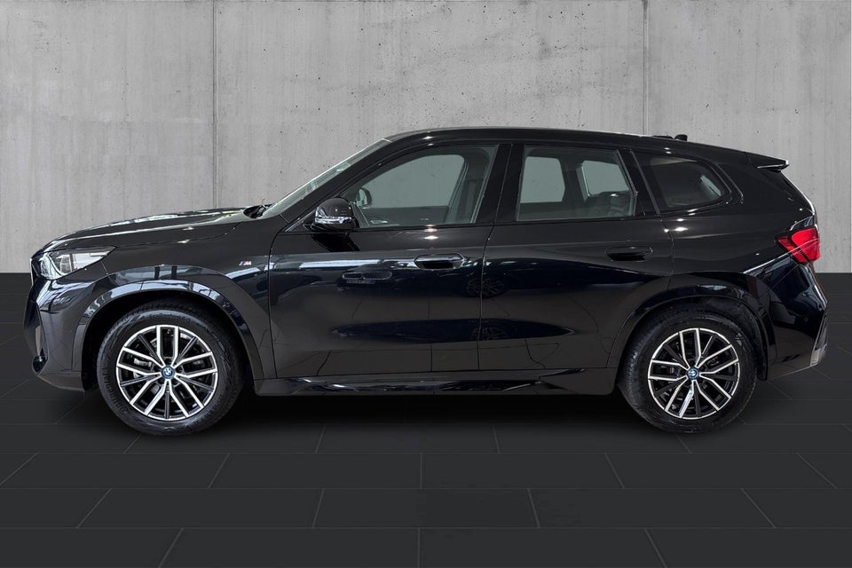BMW iX1 xDrive30 M-Sport 5d