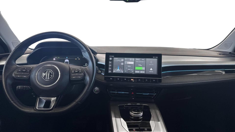 MG MG5 61 Luxury 5d