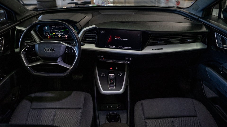 Audi Q4 e-tron 40  5d