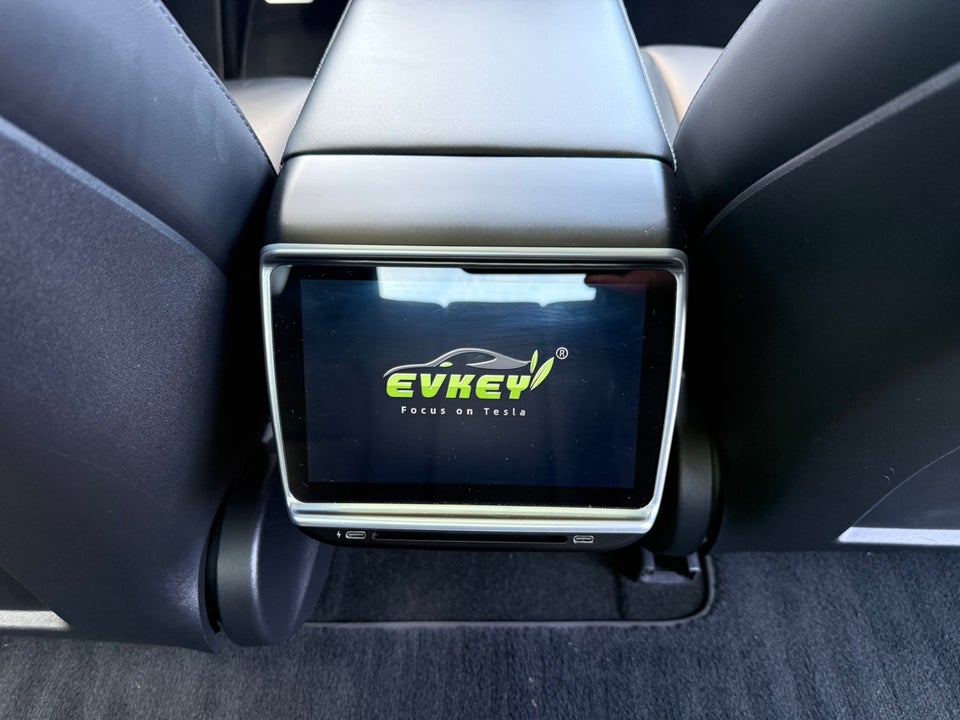 Tesla Model 3 RWD 4d