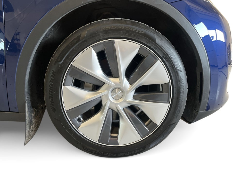 Tesla Model Y Long Range AWD 5d
