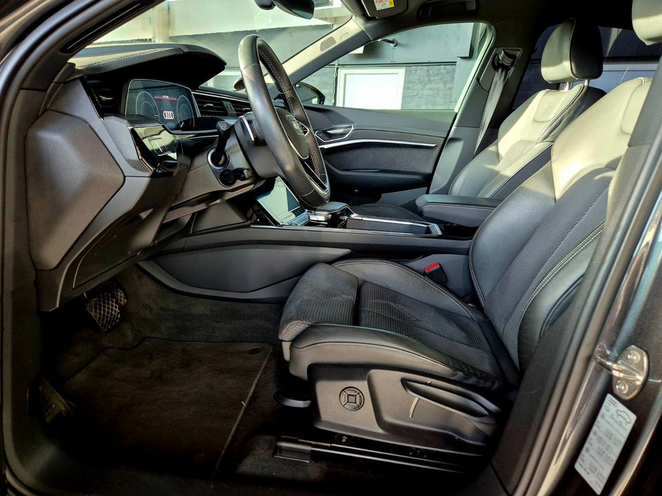 Audi e-tron 55 S-line Sportback quattro 5d