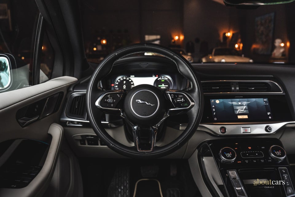 Jaguar I-Pace EV400 Black AWD 5d