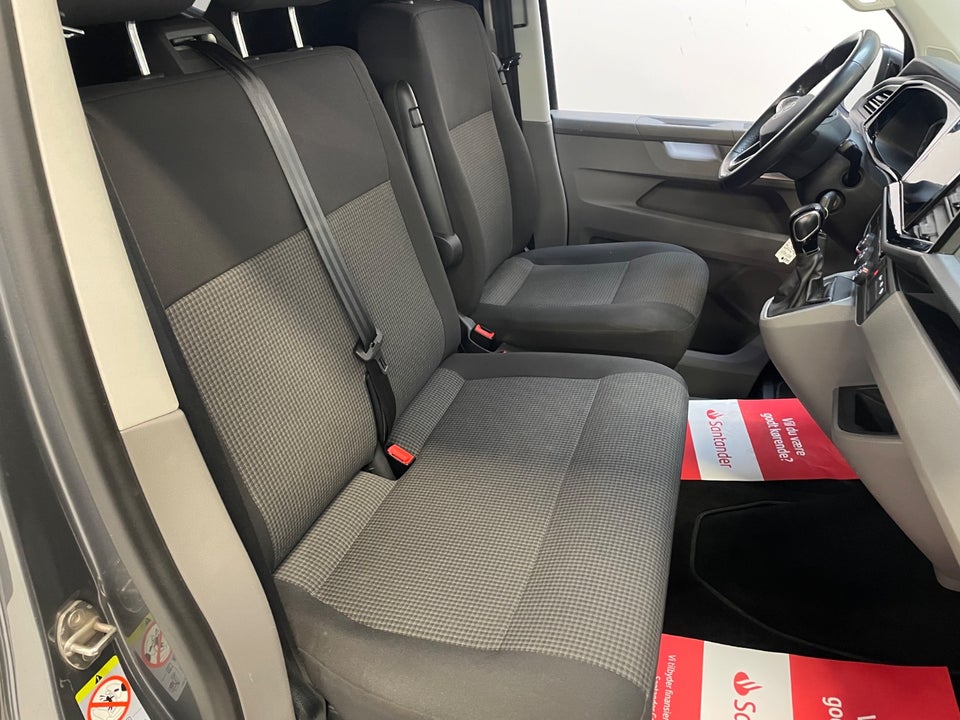 VW Transporter 2,0 TDi 199 Kassevogn DSG 4Motion kort
