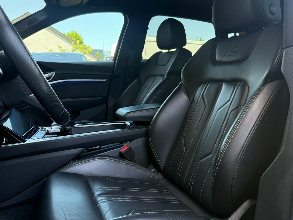 Audi e-tron 55 S-line quattro 5d