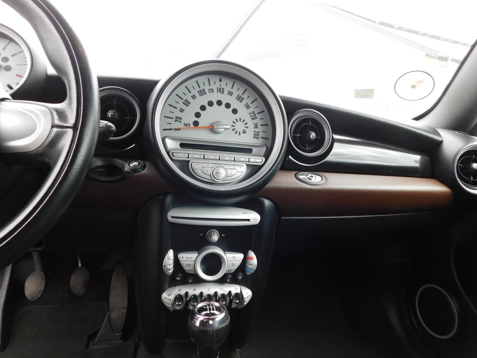 MINI Cooper 1,6 Cabriolet 2d