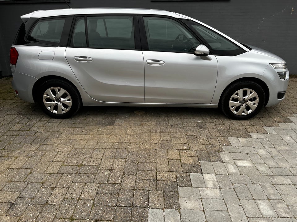 Citroën Grand C4 Picasso 1,6 e-HDi 115 Seduction 7prs 5d