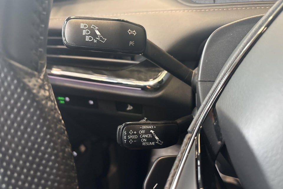 Skoda Enyaq 60 iV Suite 5d