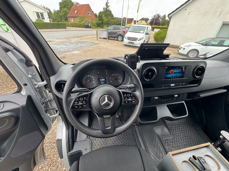 Mercedes Sprinter 316 2,2 CDi A2 Kassevogn aut. RWD