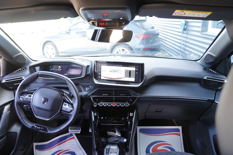 Peugeot e-208 54 GT Pack 5d