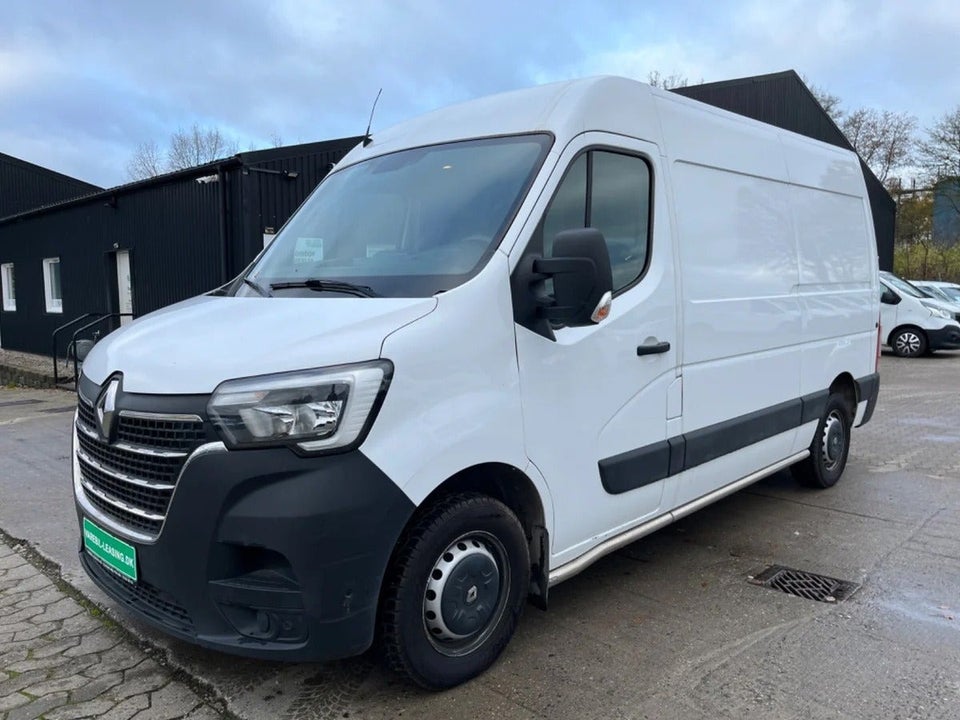 Renault Master IV T33 2,3 dCi 135 L2H2 Kassevogn