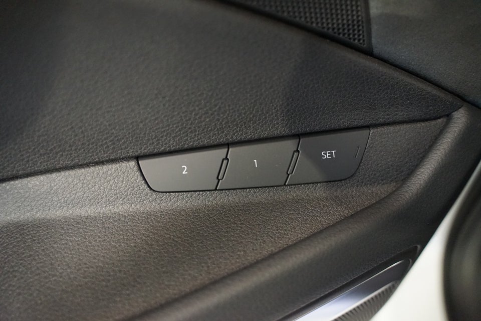 Audi e-tron 55 S-line Sportback quattro 5d