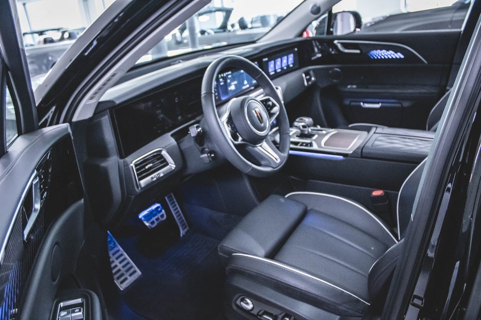 Hongqi E-HS9 99 Exclusive 5d