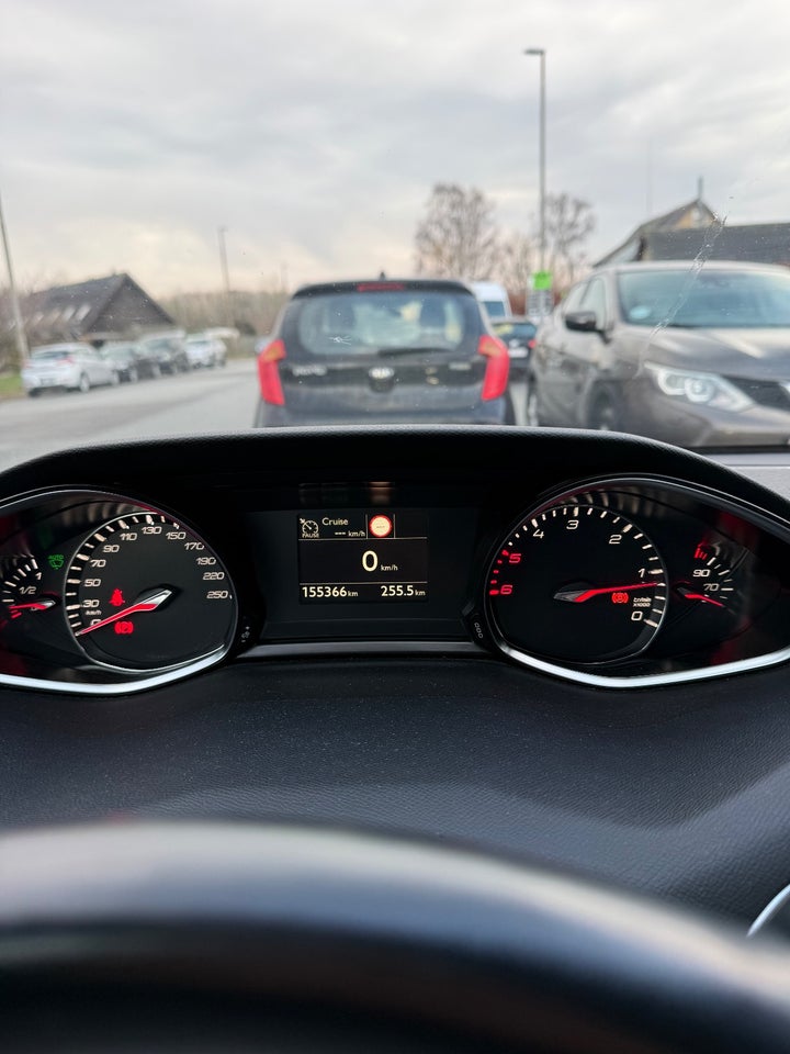 Peugeot 308 1,5 BlueHDi 130 Style 5d