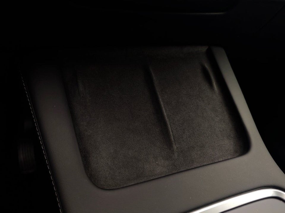 Tesla Model Y Long Range AWD 5d