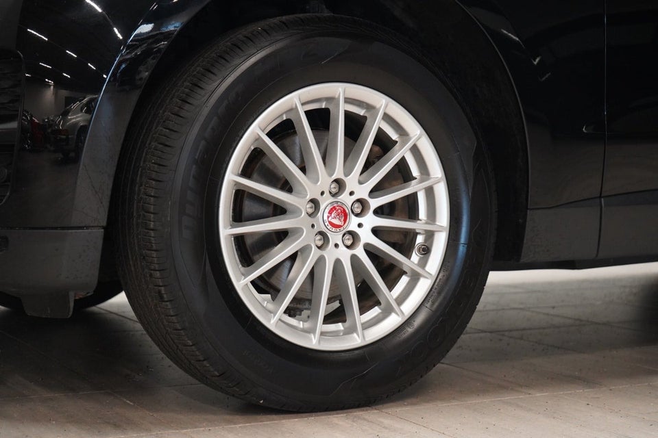 Jaguar F-Pace 2,0 D180 Pure aut. 5d