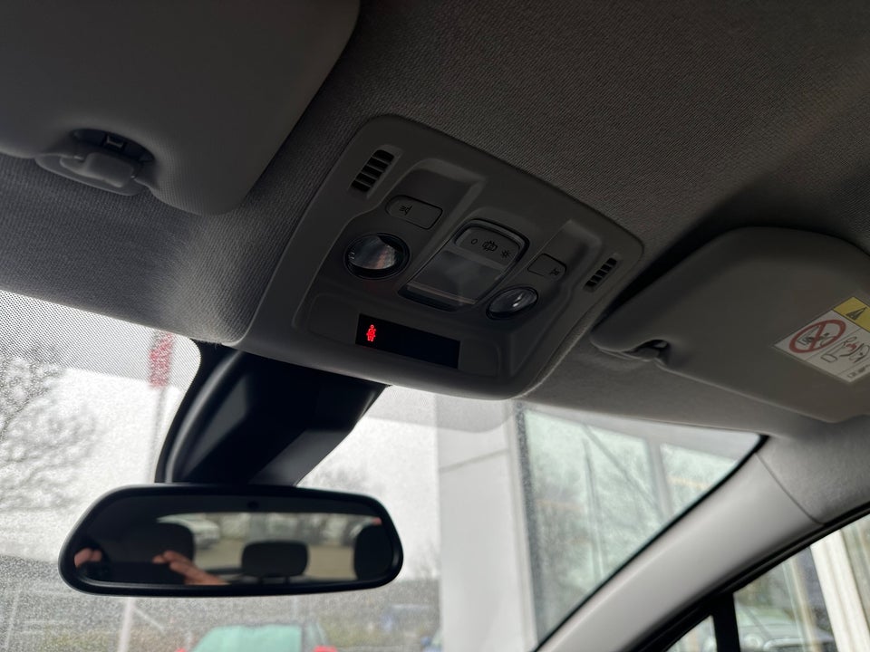 Citroën C3 1,2 PureTech 83 Shine Sport 5d