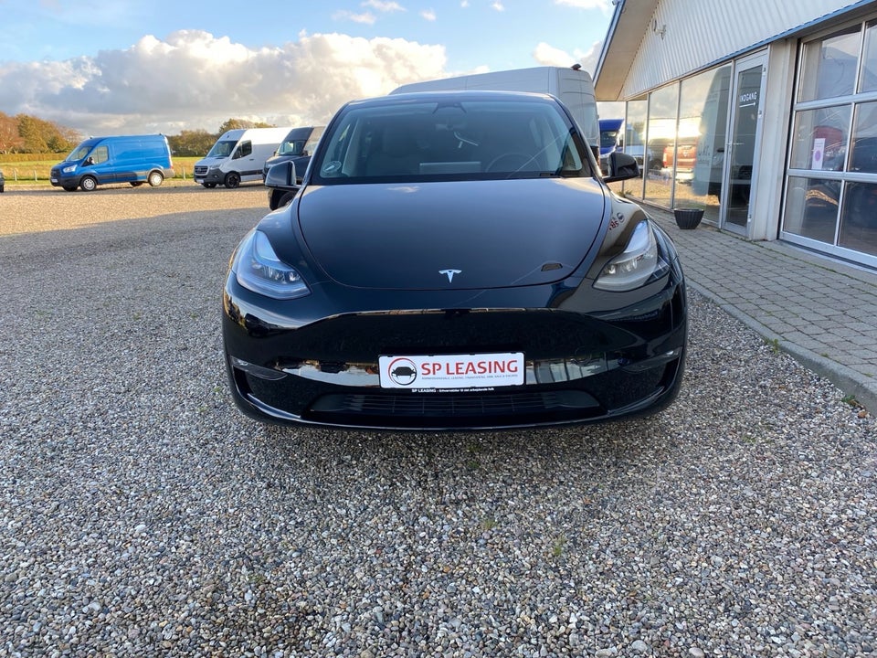 Tesla Model Y Long Range AWD 5d