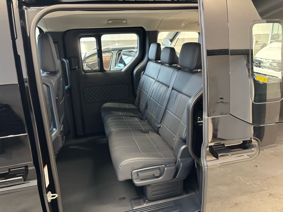 Kia PV5 51 Standard Range Upgrade 5d