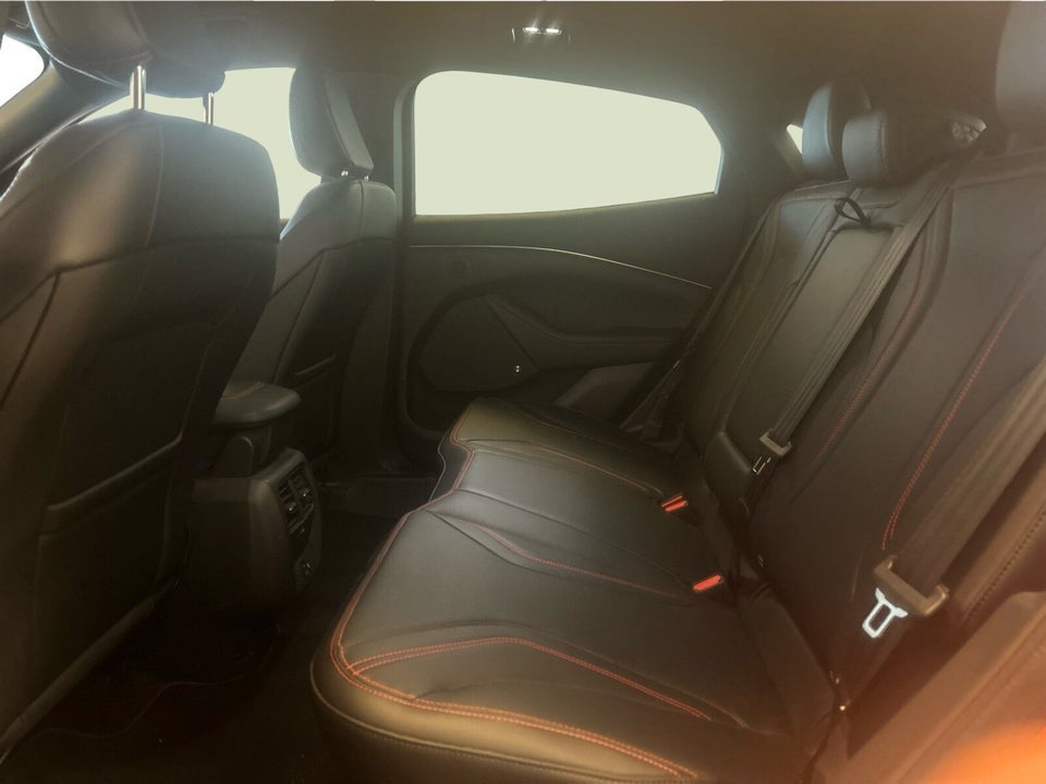 Ford Mustang Mach-E 98 Premium Extended Range AWD 5d