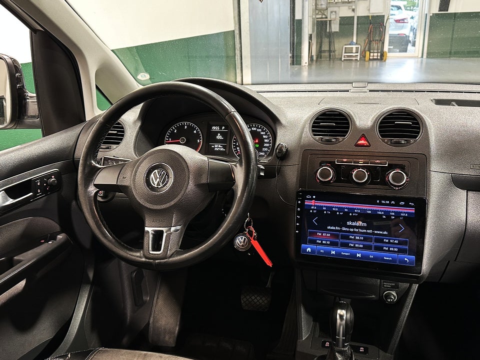 VW Caddy 1,6 TDi 102 Comfortline DSG BMT 4d