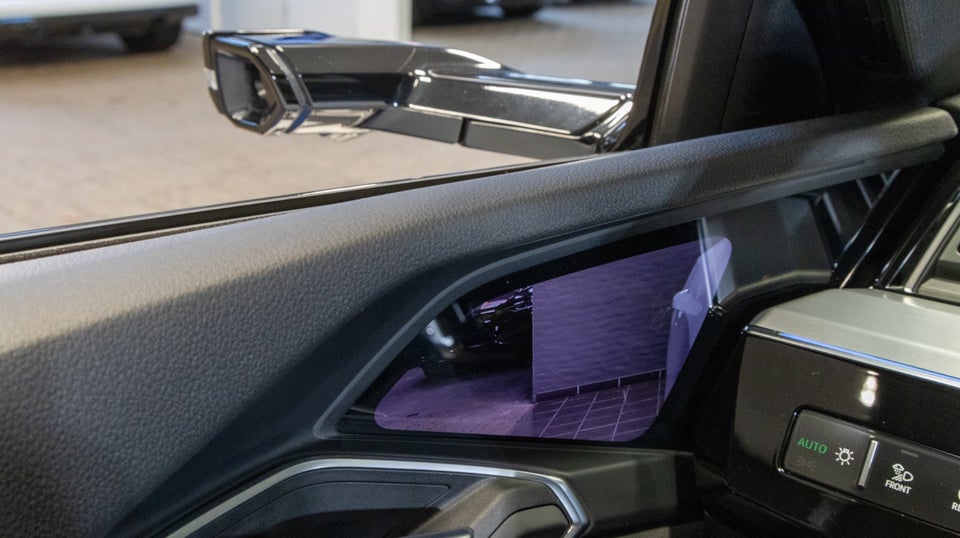 Audi e-tron 55 S-line Sportback quattro 5d