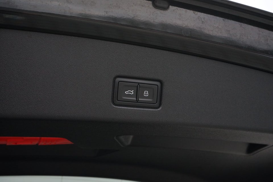 Audi Q4 e-tron 40 Advanced 5d