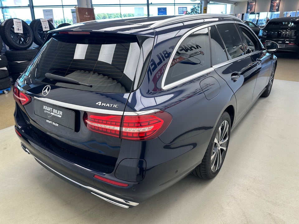 Mercedes E300 de 2,0 stc. aut. 4Matic 5d